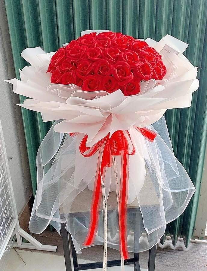 Lưới gói hoa là gì? Top các loại lưới gói hoa đẹp và cách chọn cho từng kiểu bó 17 các loại lưới gói hoa phổ biến